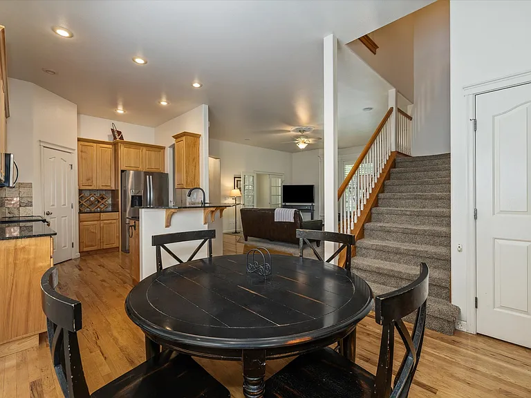 4052 S Mill Site Ave — Photo 5
