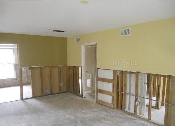 2nd image of 10355 Carrollwood Ln APT 144