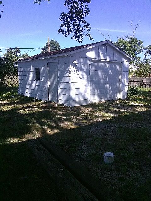 2nd image of 2720 Stringtown Rd #B