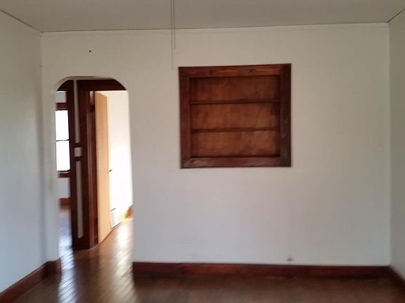 5th image of 1611 N Rockton Ave