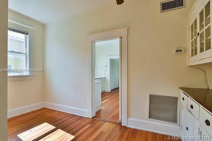 2000 S Miami Ave — Photo 6