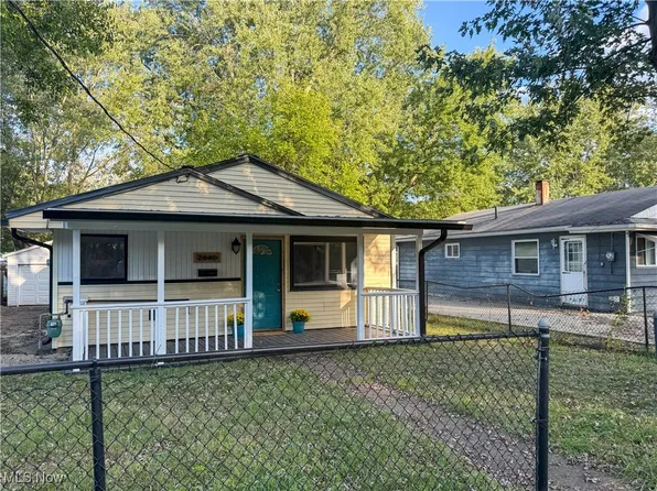 2640 Martha Ave NE, Canton, OH 44705