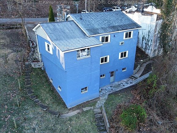 3rd image of 2516 Spring St