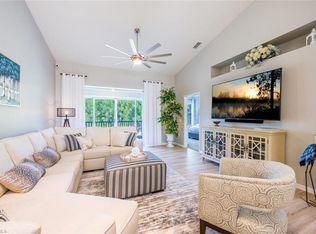 365 Robin Hood Cir UNIT 202, Naples, FL 34104