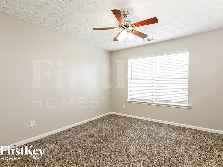 2046 Dartmoth Way — Photo 13