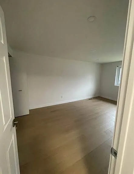 109 Antrim Cres — Photo 3