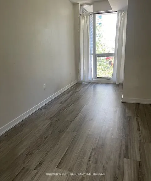 426 Lake Shore Blvd W #2 — Photo 5