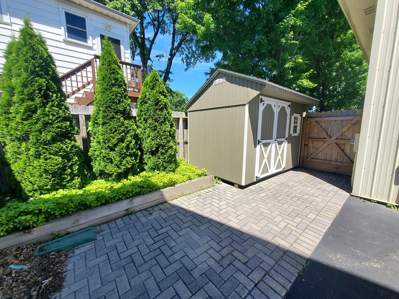 23 Martin Street - 1 — Photo 4