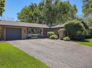 5921 Washington St, Downers Grove, IL 60516