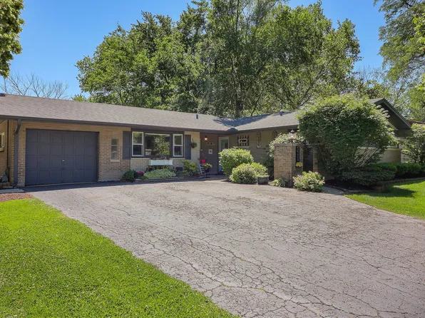 5921 Washington St, Downers Grove, IL 60516