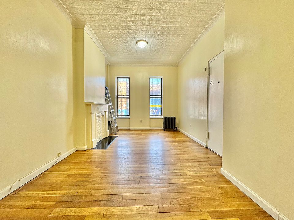 1st image of 79 Underhill Ave #1D