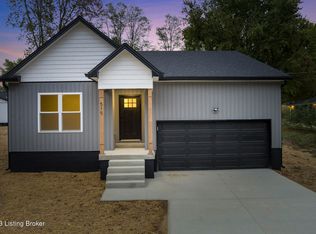 515 S Park Rd, Fairdale, KY 40118