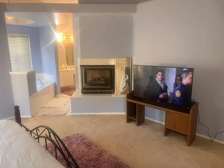 541 Bruin Dr — Photo 9