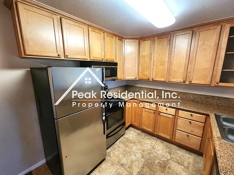 3715 Tallyho Dr — Photo 6