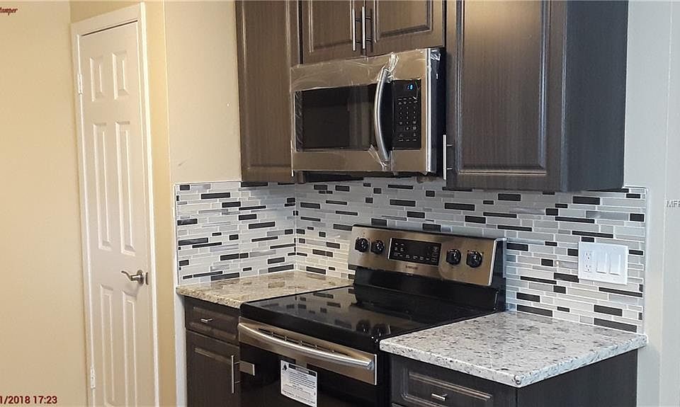 2nd image of 7907 Woodvine Cir