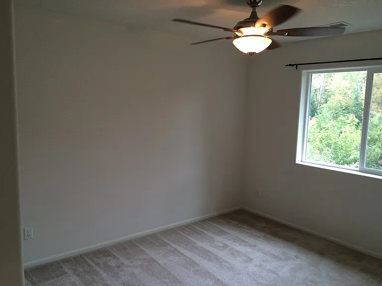 9946 NW Taylor St — Photo 16