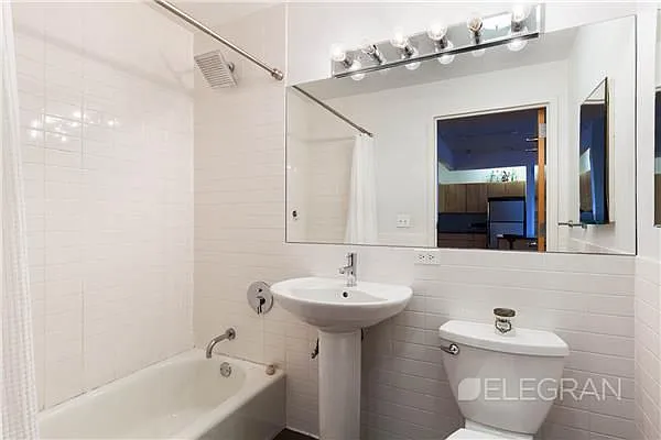 Sold by (Legacy) Elegran | media 5