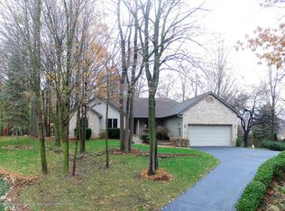 700 Tanbark Dr, Dimondale, MI 48821