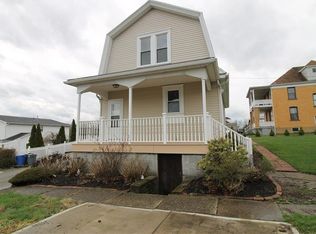 422 Chartiers Ave, Canonsburg, PA 15317