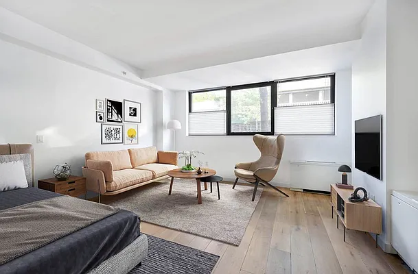 Rented by Compass | media 10