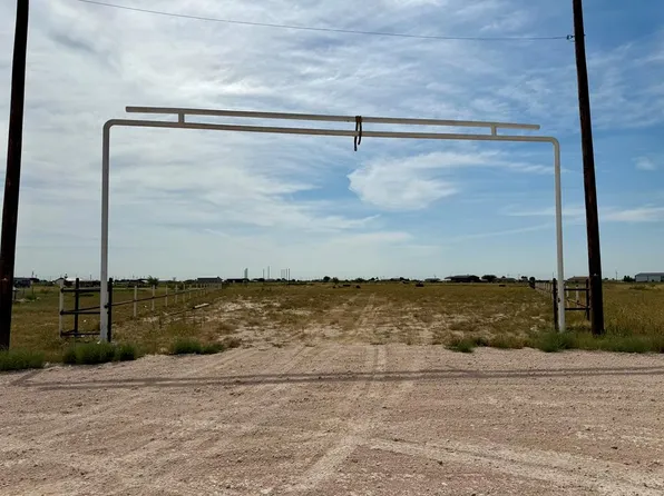 592 Private Road 400j, Seminole, TX 79360