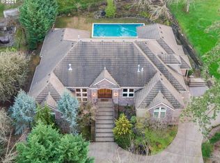 1340 Cherry Ln, Lake Oswego, OR 97034