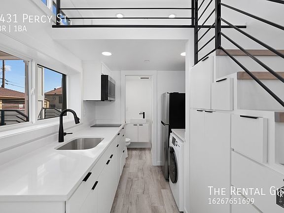 2nd image of 3431 Percy St