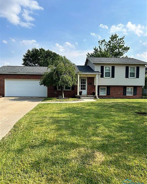 1st image of 501 Eisenhower Dr