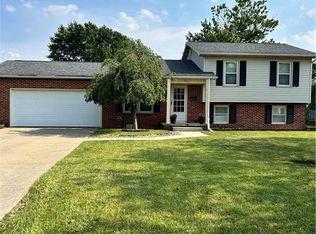 501 Eisenhower Dr, Fostoria, OH 44830