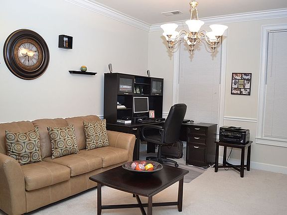 Sitting Area/ Formal Dining