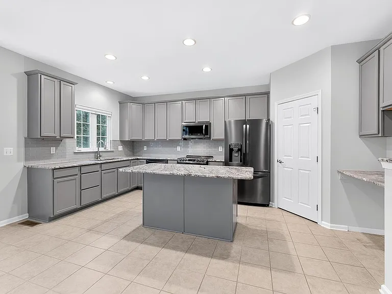 7015 Trek Way — Photo 17