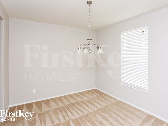 3rd image of 2042 Avondown Rd