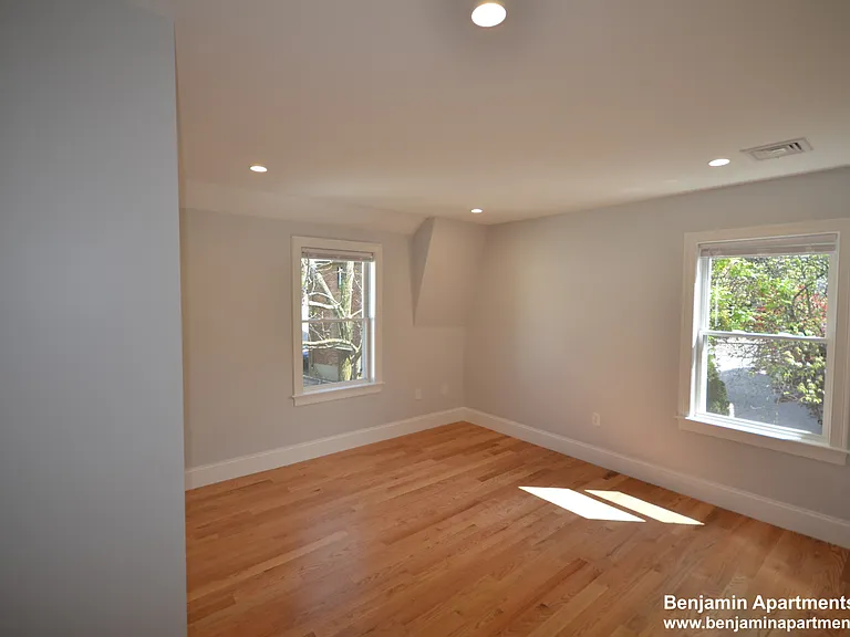 18 Bothwell Rd #5 — Photo 12