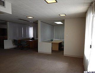 1st image of 1464 E Highland Ave