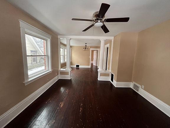 2nd image of 228 Oakwood Ave #1