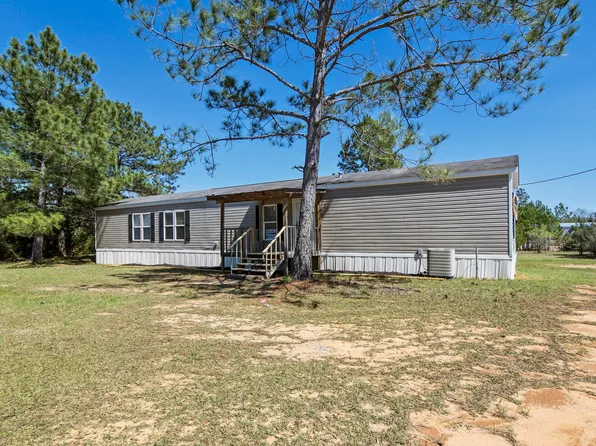 1884 Bayview Ln, Cottondale, FL 32431