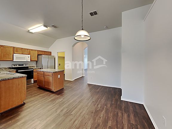 5th image of 1017 Trinidad Dr