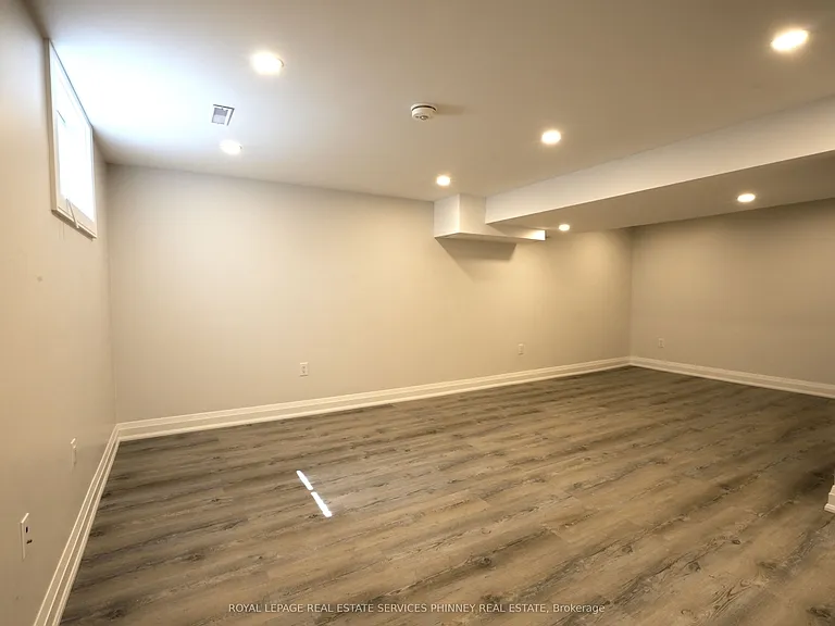 2392 Cashmere Ave #LOWER — Photo 7