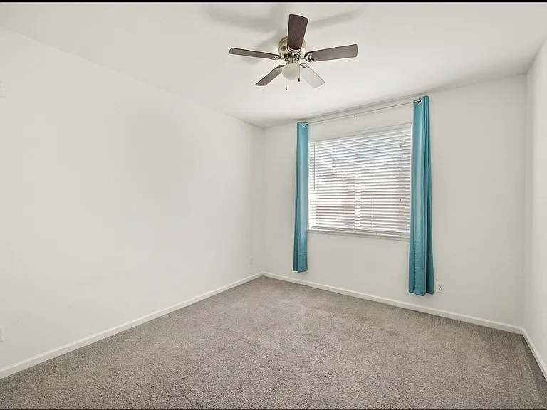 4169 Southampton St #8 — Photo 11