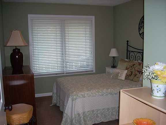 3rd image of 1172 Willow Run Dr