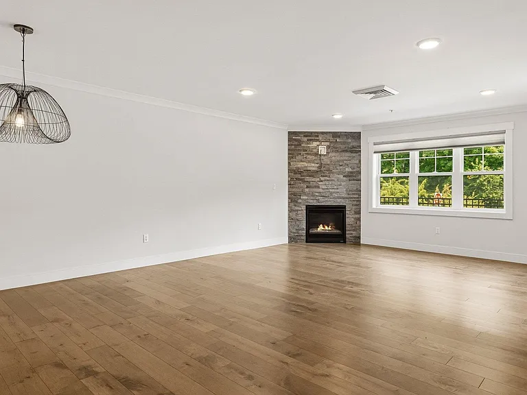 150 Route 1 Byp #101 — Photo 11
