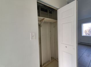 7 Dickinson Pl, Mount Clemens, MI 48043