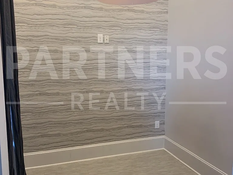 28 Monroe St #404 — Photo 26