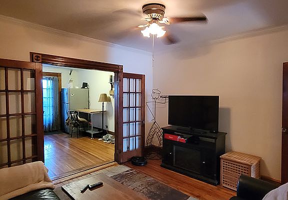5th image of 405 9th St #1