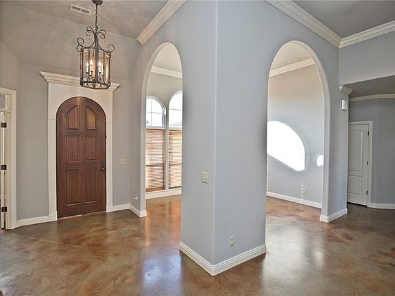 2nd image of 5721 S Chanberry Ln