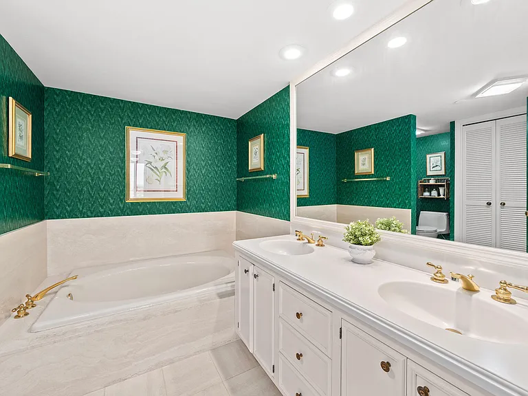 4201 N Ocean Blvd #508 — Photo 11