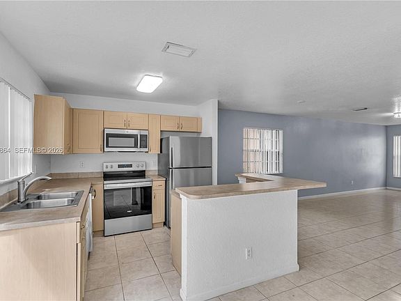 2nd image of 2400 SW 87th Way