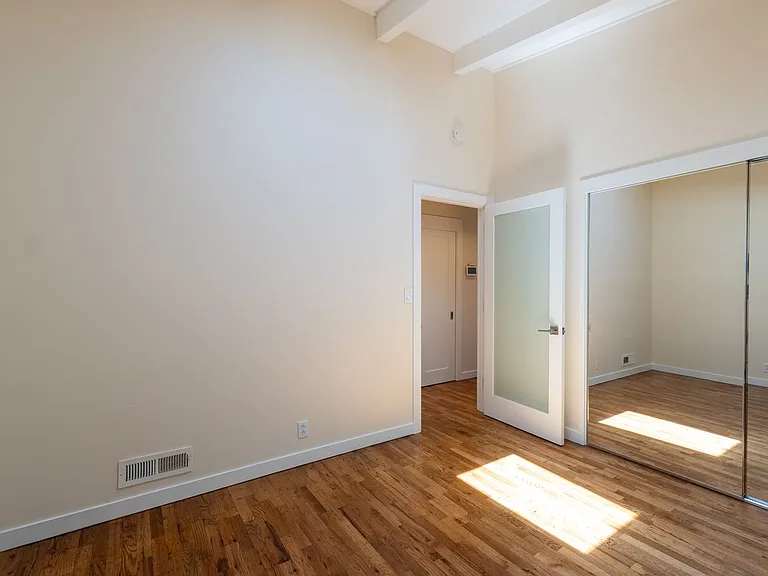 1145 Harrison St — Photo 37