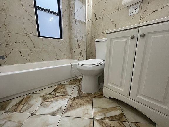 3rd image of 852 W Side Ave #1E