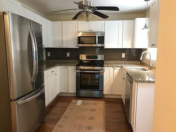 2nd image of 23 Oak Ave